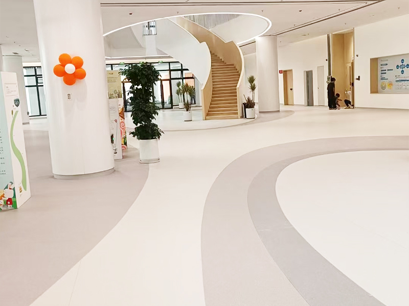 别让错误的铺装方法影响PVC地板的使用！